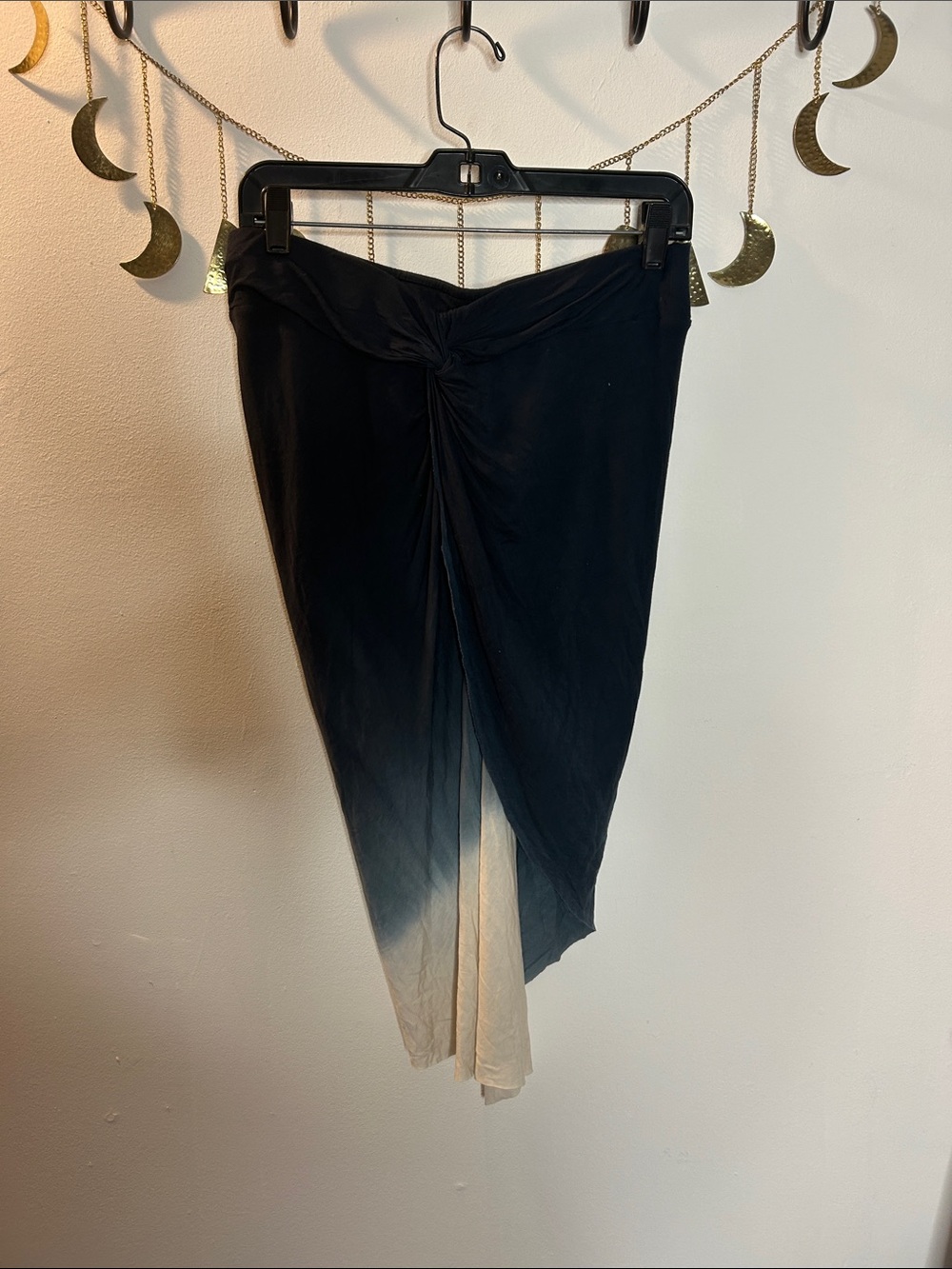 Asymmetrical Twist Front Skirt in Dark Blue and Cream